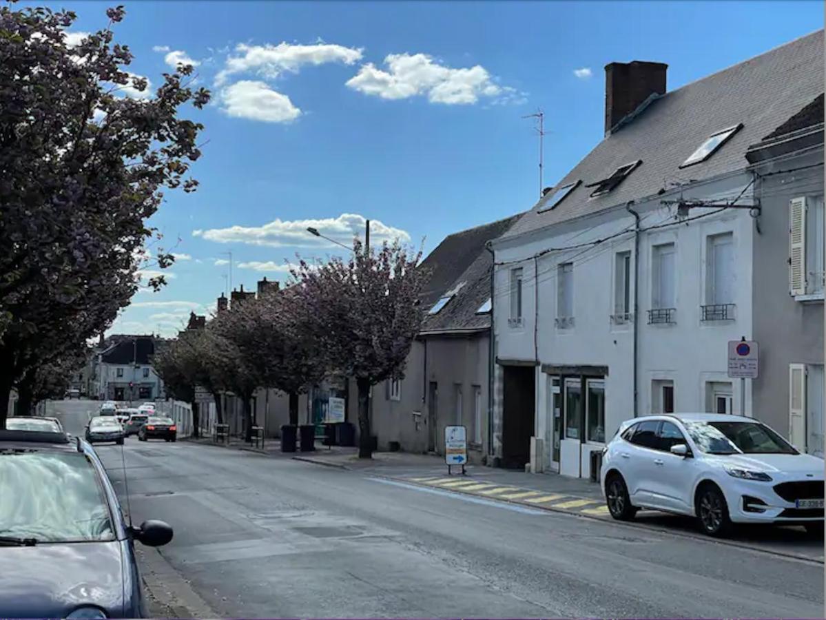 Апартаменты Chez Nous -Parking Gratuit Et Wifi A Вьерзон Экстерьер фото